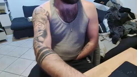 maialinofriuli online show from February 15, 3:24 am