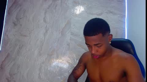 maicoljorda1 online show from September 17, 12:17 pm