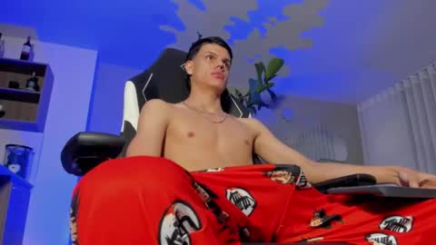 MAICOL  online show from February 3, 6:40 am