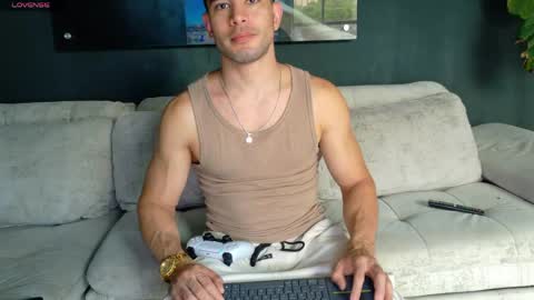 Bastian Arslan online show from June 1, 6:41 pm