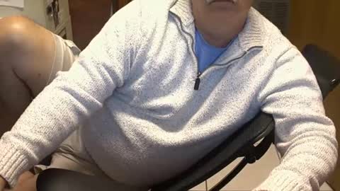 majormike34 online show from October 24, 1:02 pm