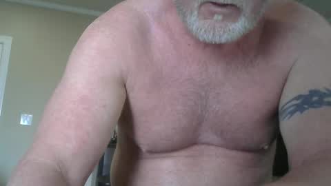 makinit08 online show from April 10, 10:06 pm