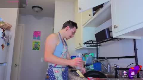 MamiClouds online show from November 15, 8:22 pm