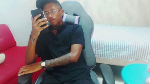 man_san11 online show from December 21, 2:37 pm