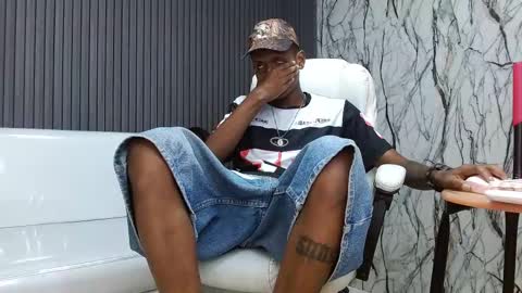 man_san11 online show from October 16, 7:33 pm