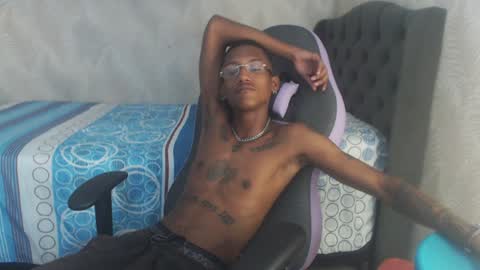 man_san11 online show from January 8, 3:39 pm