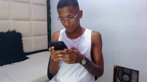 man_san11 online show from February 1, 3:28 pm