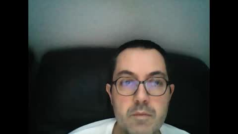 Snapshot of manu5933 chatting on January 7, 1:10 pm manu5933 online show from January 7, 1:10 pm