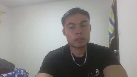 manuel9810 online show from May 17, 5:15 am