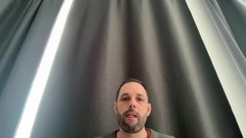 manynaaamess online show from March 30, 11:33 am