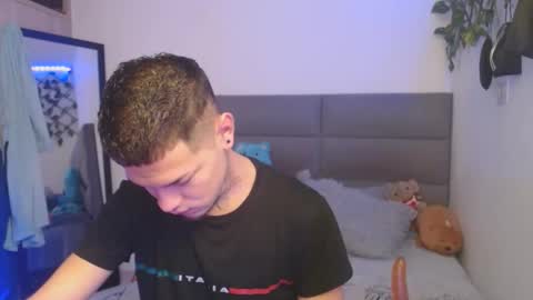 Snapshot of marcelo_m1lk chatting on October 13, 5:24 am marcelo_m1lk online show from October 13, 5:24 am