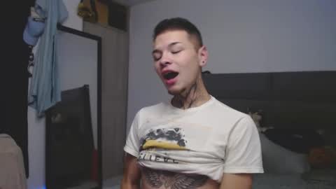 Snapshot of marcelo_m1lk chatting on October 7, 7:01 am marcelo_m1lk online show from October 7, 7:01 am