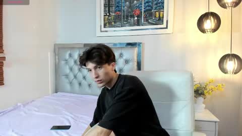 marcoviolet online show from May 28, 11:52 am