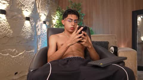 Marco and Ethan online show from February 26, 4:14 am