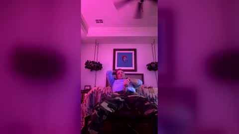 mark869880 online show from May 10, 4:47 am