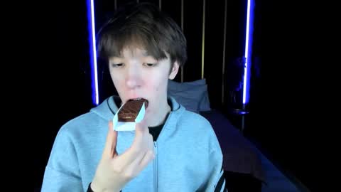 Mark online show from March 9, 10:53 am