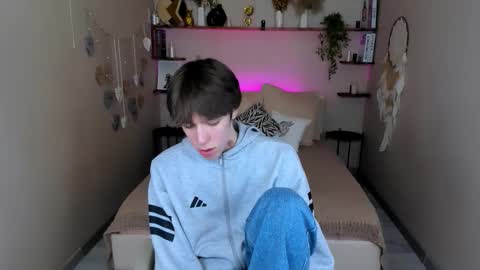 Mark online show from March 14, 2:57 pm