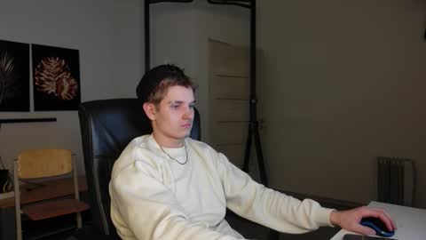 MARK KARSON online show from November 22, 5:34 pm