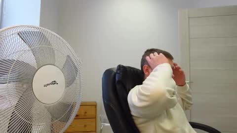 MARK KARSON online show from February 21, 7:31 am