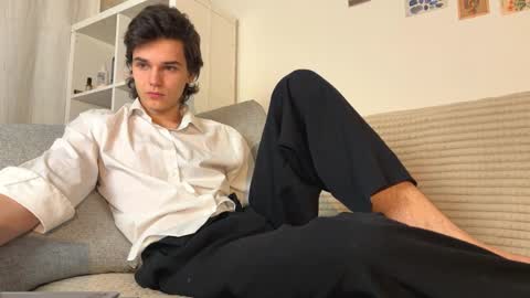 Mark online show from December 19, 1:52 pm