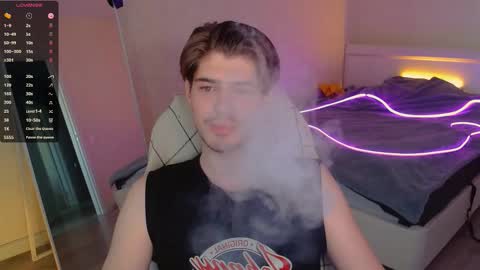 Snapshot of mark_sun chatting on September 14, 2:19 pm Mark online show from September 14, 2:19 pm