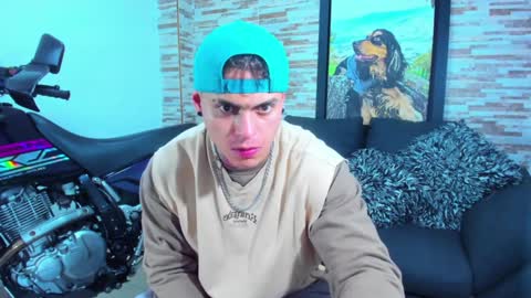 Sebastian online show from December 11, 7:32 am