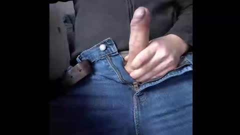 Snapshot of markus81xxx chatting on February 16, 3:16 pm markus81xxx online show from February 16, 3:16 pm