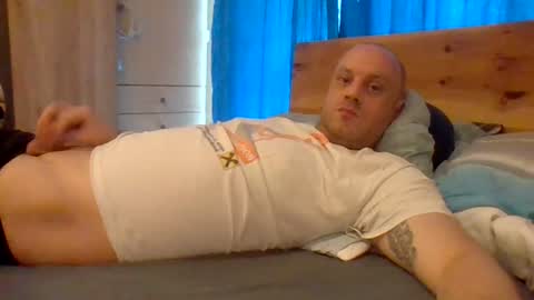markus_7 online show from July 12, 1:24 pm