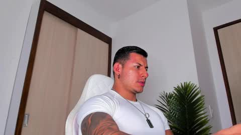 markus... Y online show from February 16, 10:32 pm