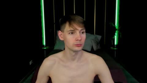 Martin online show from April 11, 10:02 pm