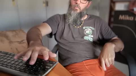 Martincito online show from February 28, 4:28 pm