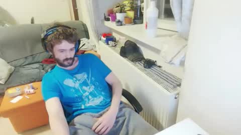 mash_potatoes_are_good online show from May 10, 12:12 am
