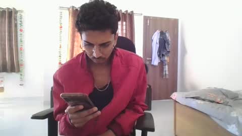 maskboyz2003 online show from January 8, 2:57 am