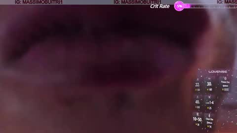 Snapshot of massimo_g chatting on February 18, 12:59 am I am Massimo online show from February 18, 12:59 am