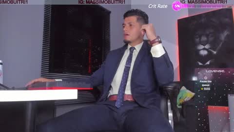 Snapshot of massimo_g chatting on January 25, 11:43 pm I am Massimo online show from January 25, 11:43 pm