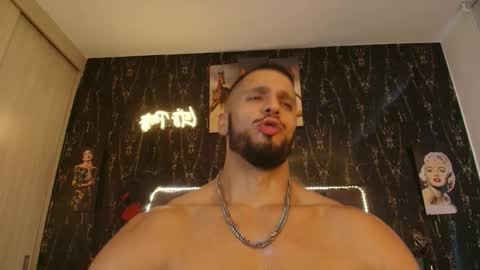 massimo_greco2 online show from November 20, 9:46 pm