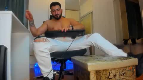 Snapshot of master9four chatting on October 10, 9:18 pm Matthew online show from October 10, 9:18 pm