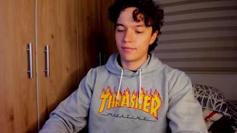 mastrangelo_x online show from December 20, 4:30 am