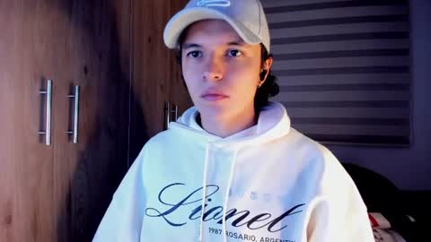 mastrangelo_x online show from July 23, 4:21 am
