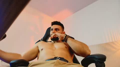 MATEO online show from June 25, 4:15 am
