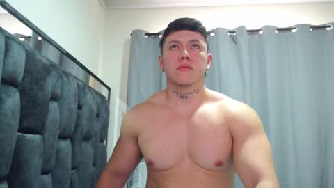 Snapshot of mateosexyhot22 chatting on February 16, 4:53 pm Mateo online show from February 16, 4:53 pm
