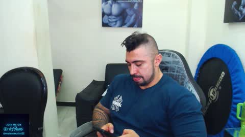 Snapshot of mateosexyhot22 chatting on October 8, 4:55 pm Mateo online show from October 8, 4:55 pm