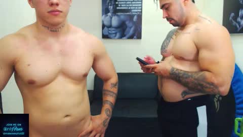 Snapshot of mateosexyhot22 chatting on September 27, 10:40 pm Mateo online show from September 27, 10:40 pm