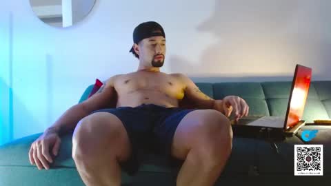 STRURIBE ON INSTAGRAM online show from November 26, 12:46 am