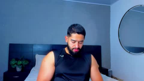 Mathew Flintt  online show from November 15, 10:45 pm