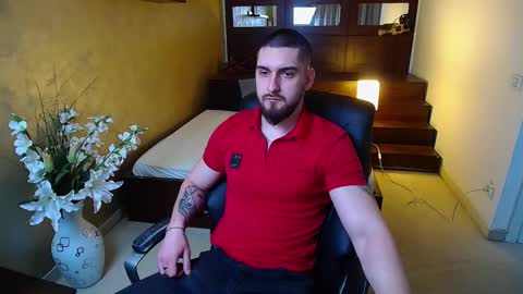 Snapshot of matiasdean chatting on March 6, 5:35 am MatiasDean online show from March 6, 5:35 am