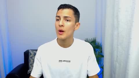 Snapshot of matiius18 chatting on October 19, 2:31 pm Matias online show from October 19, 2:31 pm