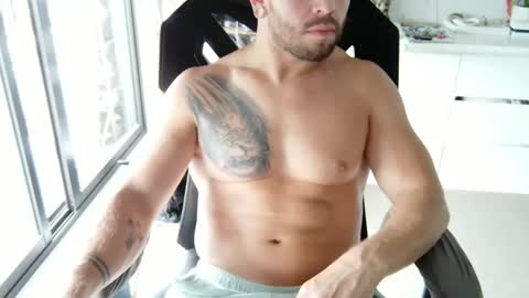 Snapshot of matt89aus chatting on January 10, 12:27 am MRD online show from January 10, 12:27 am