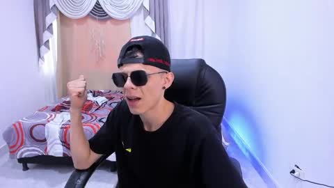 MatthewBoy online show from May 15, 12:13 pm