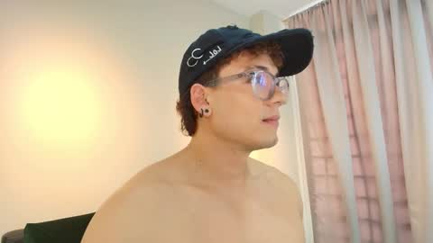 matthew online show from December 13, 7:53 pm